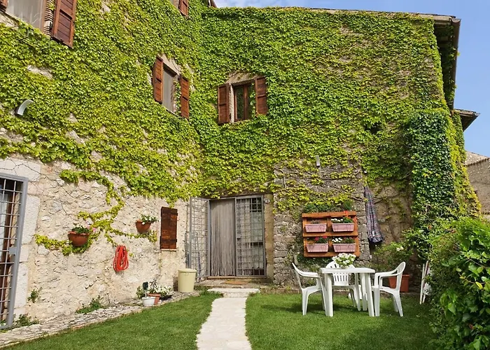 Il Borgo Di Cornillo Villa Meggiano photo