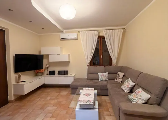 La Casa Delle Rose - In Centro Di Santa Maria Degli Angeli Con Il Parcheggio Privato 빌라 사진